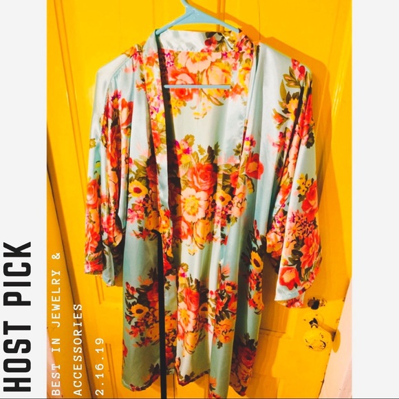change of season Accessories - Kimono X2. Festival. Swim. Cruise. Bedtime. Lounge
